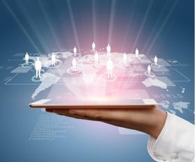 巨头转身 社群营销如何成为互联网销售的超级引擎